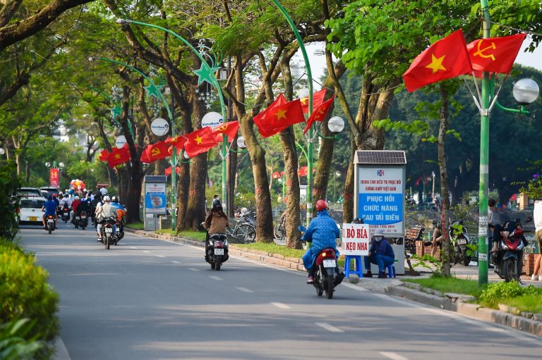 Hien tuong nang nong roi mua dong o Ha Noi TP.HCM do dau 1 1