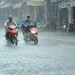 Cap nhat bao NOUL Bao tiep tuc di theo huong Tay Tay Bac chua huong vao dat lien Viet Nam 1 1