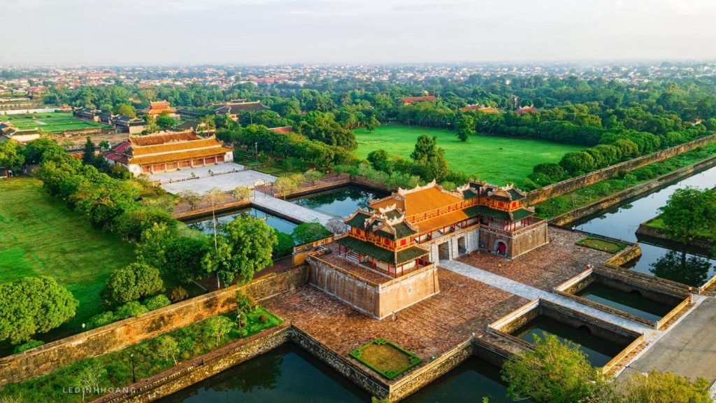 Thoi diem co thoi tiet dep de du lich mien Trung 4