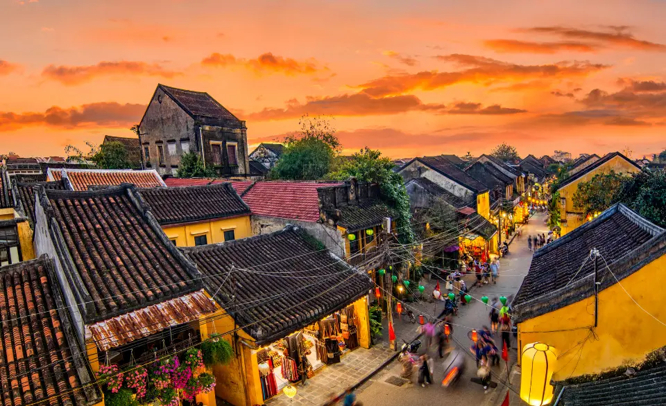 Thoi diem co thoi tiet dep de du lich mien Trung