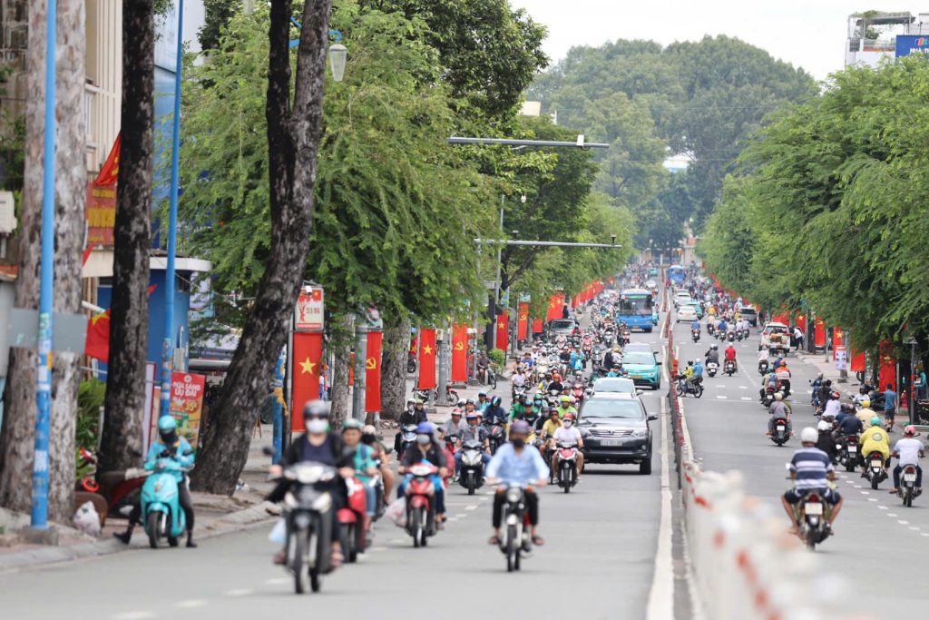 Thời tiết TP.HCM hôm nay: Nhiệt độ, lượng mưa và cảnh báo cần lưu ý 2 Thoi tiet TP.HCM hom nay Nhiet do luong mua va canh bao can luu y 1