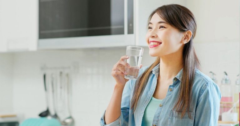 Uong nuoc the nao trong nhung ngay nhiet do cao 3