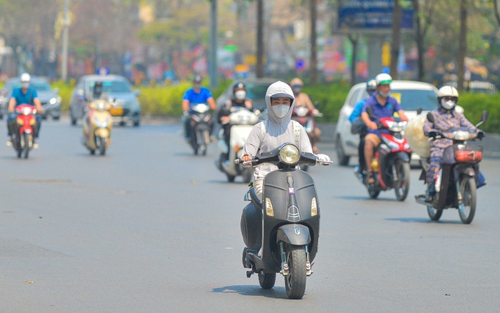 Dự báo thời tiết miền Bắc hôm nay: Diễn biến nổi bật theo từng thời điểm 4 Chu dong theo doi thoi tiet theo tung thoi diem trong ngay
