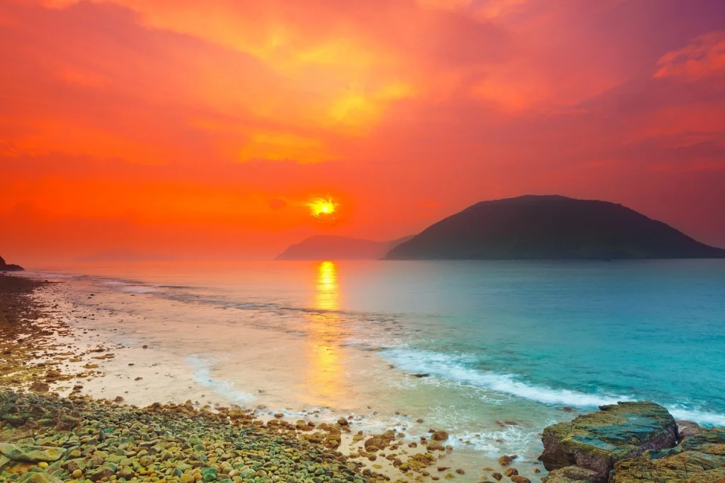 Thời tiết ven biển Việt Nam thay đổi thế nào theo mùa? 7 Thoi tiet ven bien Viet Nam thay doi the nao theo mua 3