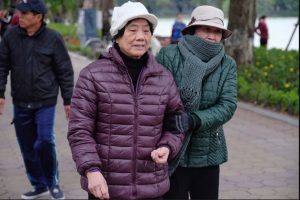 Nguoi cao tuoi can de phong gi khi nhiet do giam sau 1 1